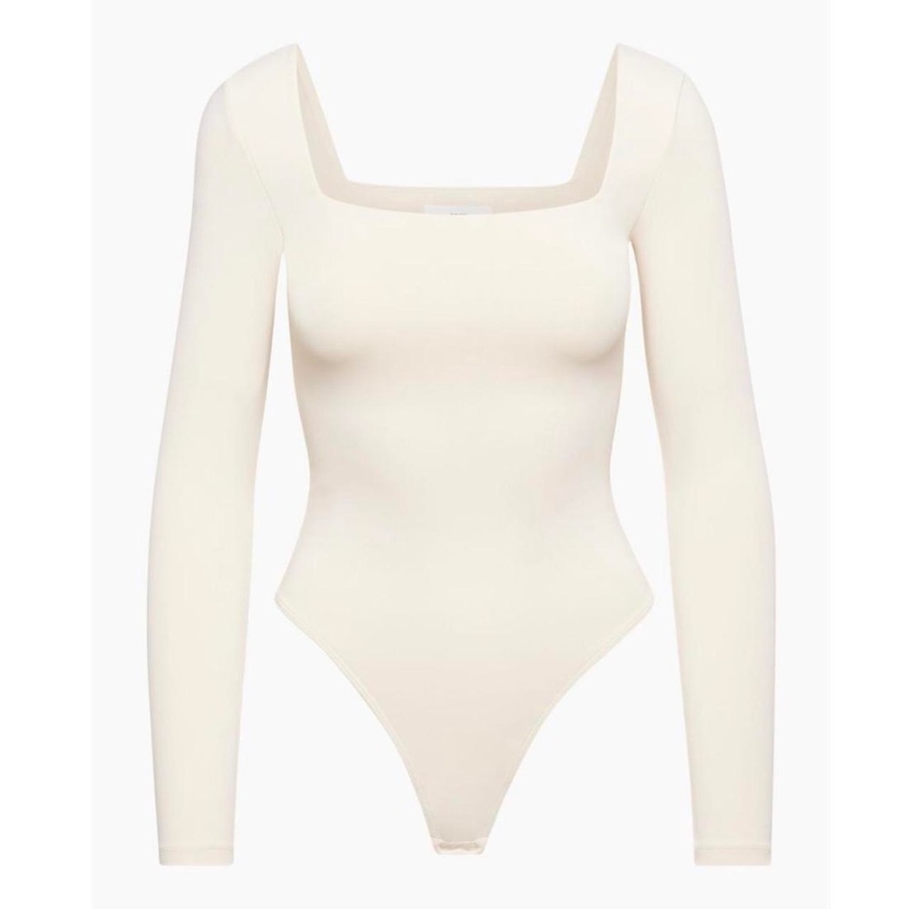 Aritzia Babaton Contour Bodysuit